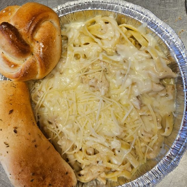 Fettuccini Alfredo.