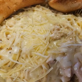 Alfredo Fettuccini with Salad